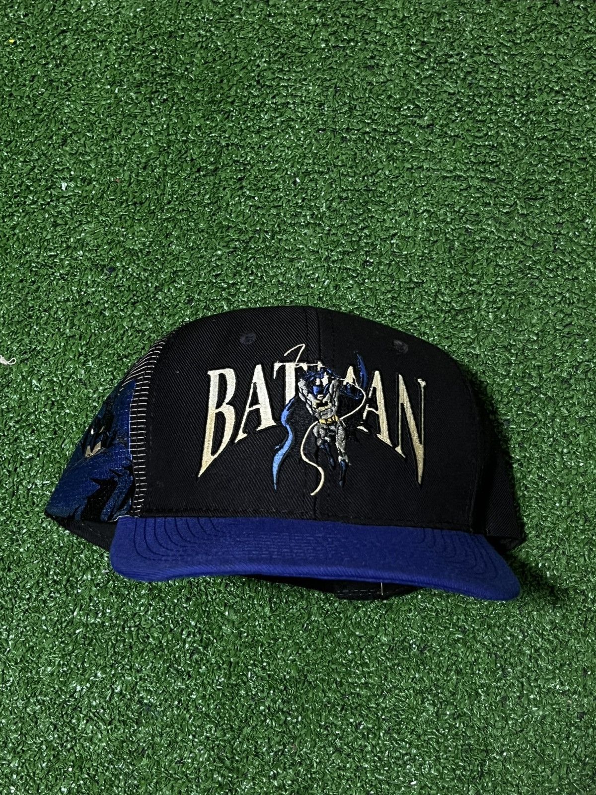 DC Comics Vintage hat batman rare 1996 Size ONE SIZE - 1 Thumbnail