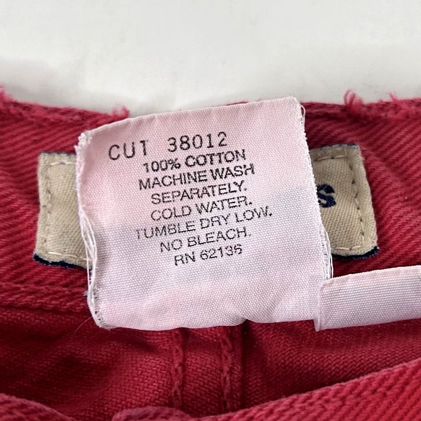 Guess GUESS Jeans Shorts Denim Pink Wash 100% Cotton USA Made Vintage 30 x 5.5 Men Rise Inseam 5.5 30 Size US 30 / EU 46 - 3 Thumbnail