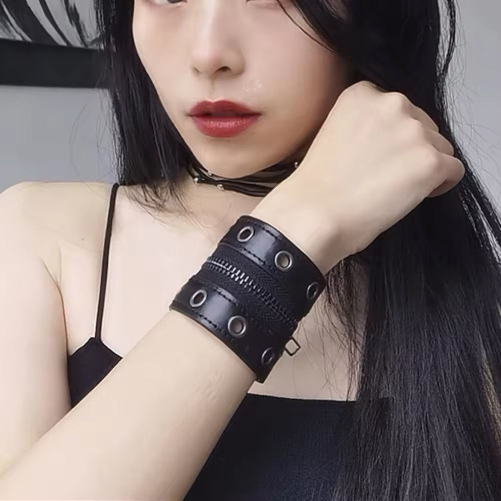 Jewelry Y2k Zipper Bracelet Size ONE SIZE - 2 Thumbnail
