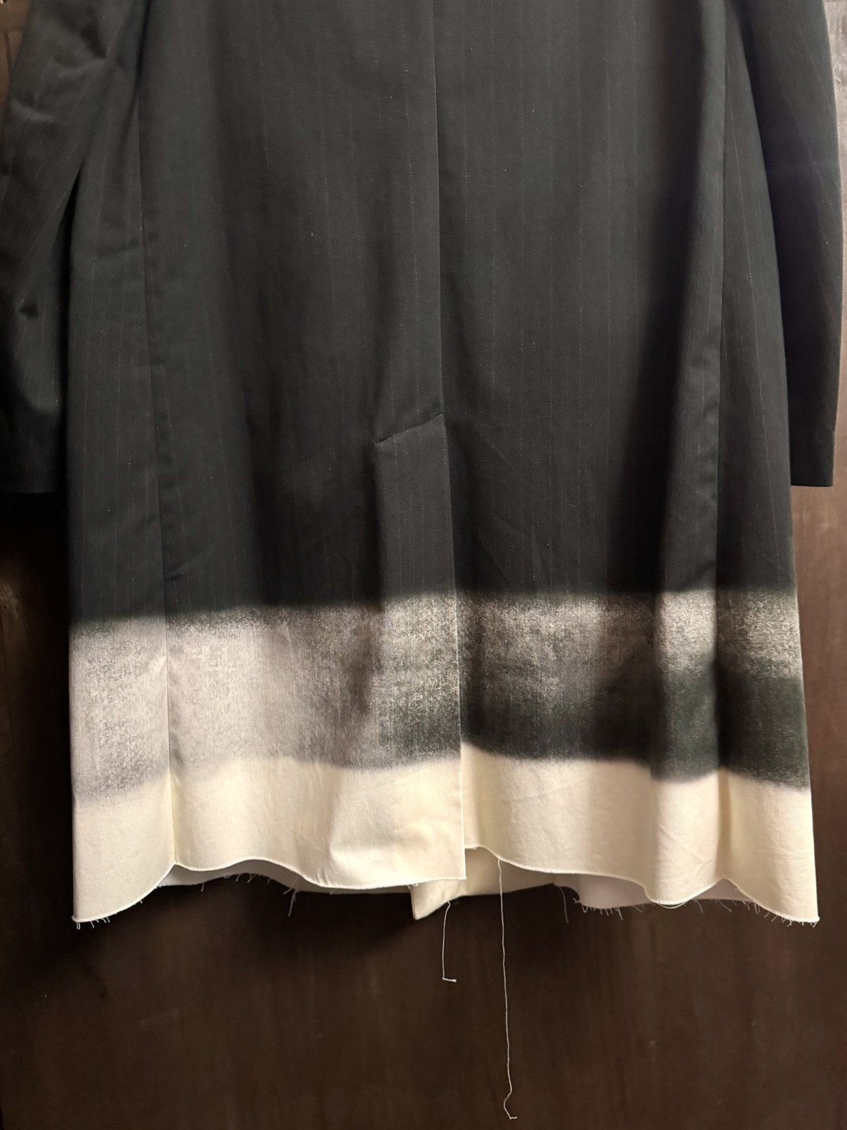 Maison Margiela margiela men runway 2024 printed tailored coat 46 os Size US S / EU 44-46 / 1 - 13 Thumbnail