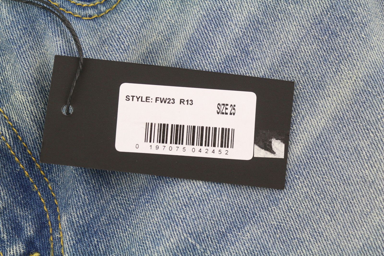 R13 KICK 25 Jasper Stretch Washed Ankle Length Jeans 84403 Size 25" / US 0 / IT 36 - 7 Thumbnail