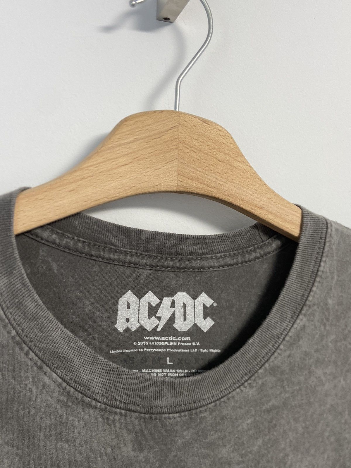 AC/DC × Vintage AC/DC Vintage Y2K style rare Size US L / EU 52-54 / 3 - 2 Thumbnail