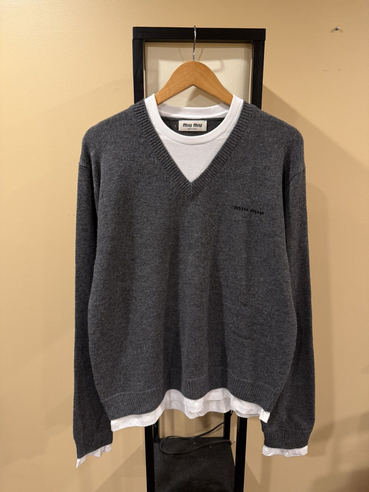 Miu Miu Miu Miu 2025 Cashmere Gray Double Layer V-Neck Sweater Size L / US 10 / IT 46 - 8 Thumbnail