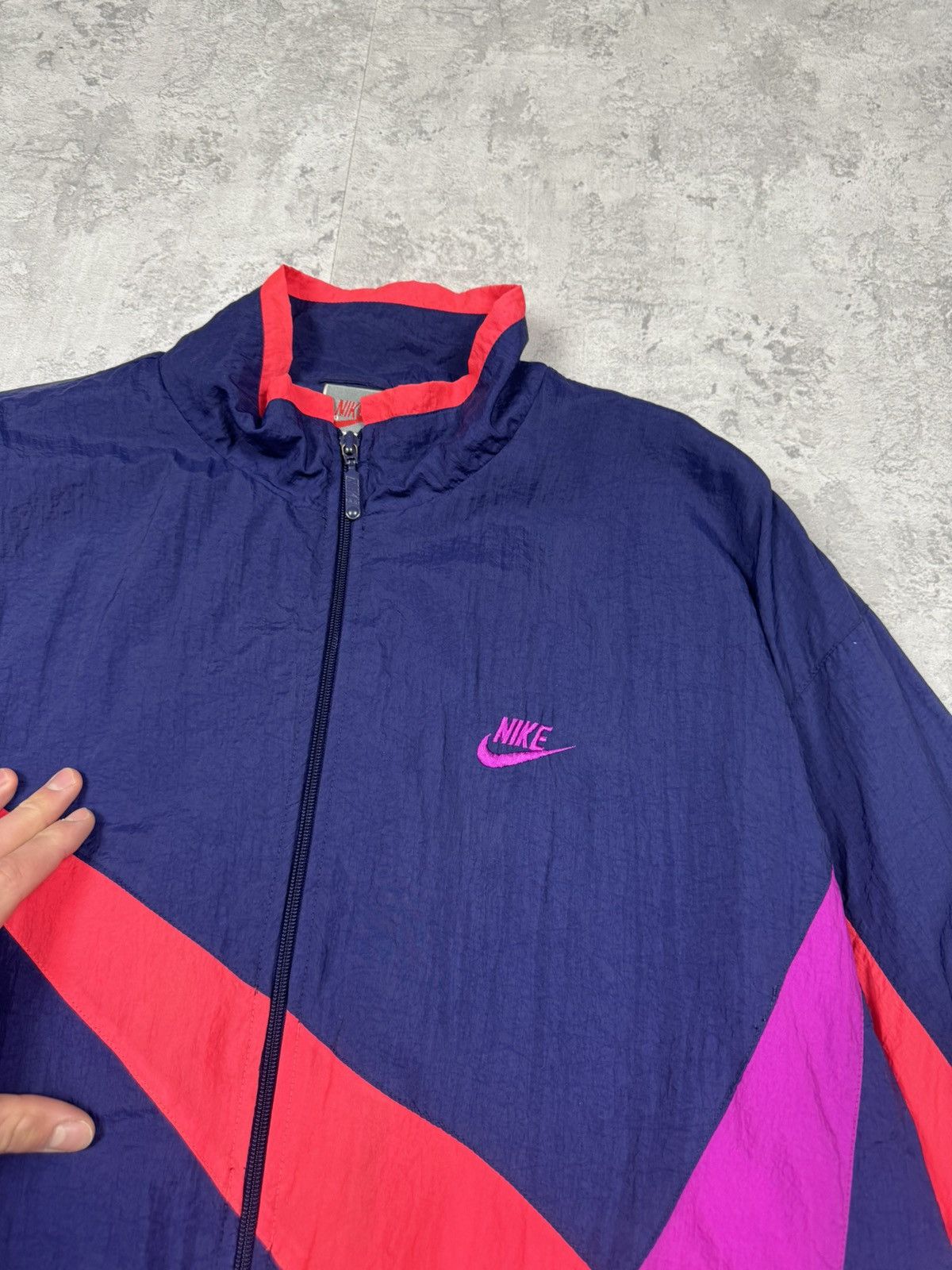 Nike Vintage Nike Y2K Nylon Track Jacket Size L Size US L / EU 52-54 / 3 - 5 Thumbnail