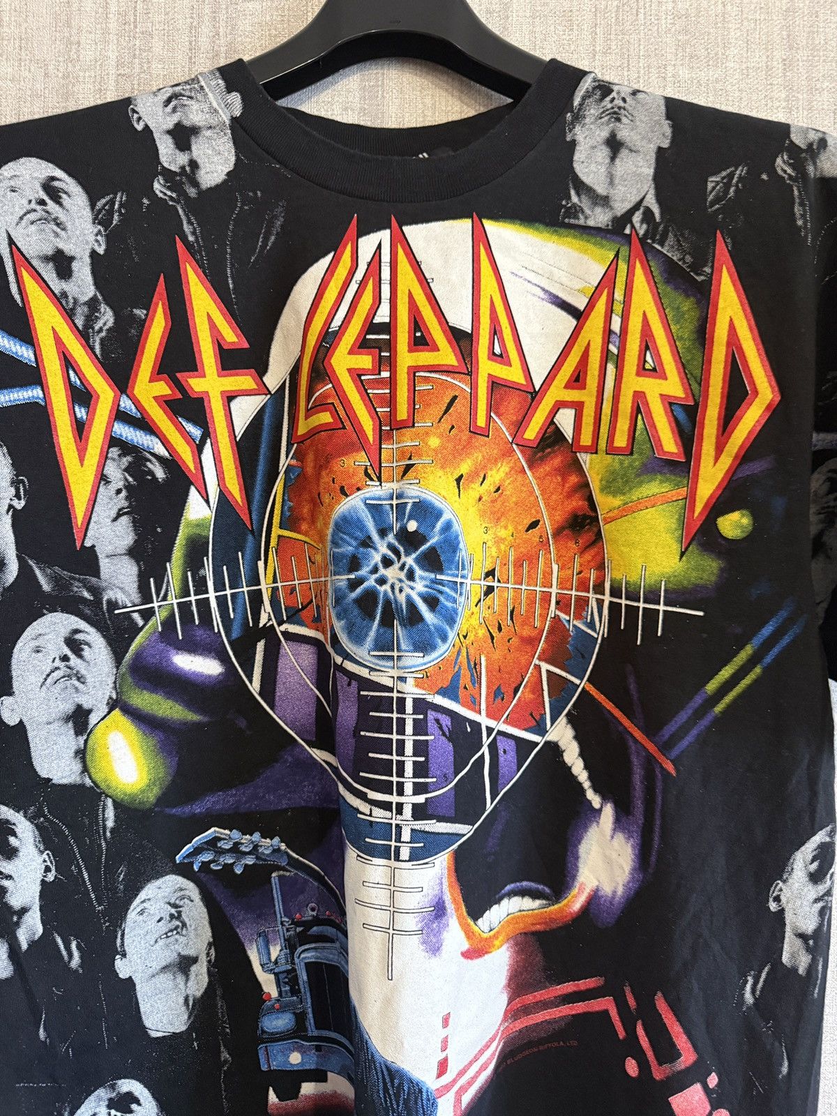 Band Tees Vintage all over print 1992 Def Leppard shirt rare XL Size US XL / EU 56 / 4 - 7 Thumbnail