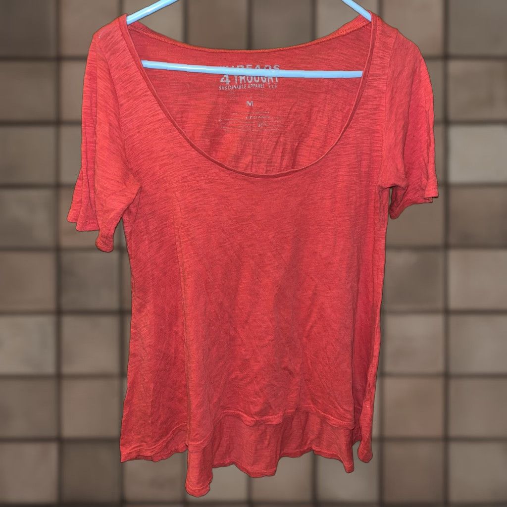 Threads 4 Thought VINTAGE Threads 4 Thought Womens T-Shirt Medium Red Organic Cotton Basic Bohemian Short Sleeve Scoop Neck Casual Size M / US 6-8 / IT 42-44 - 1 Thumbnail