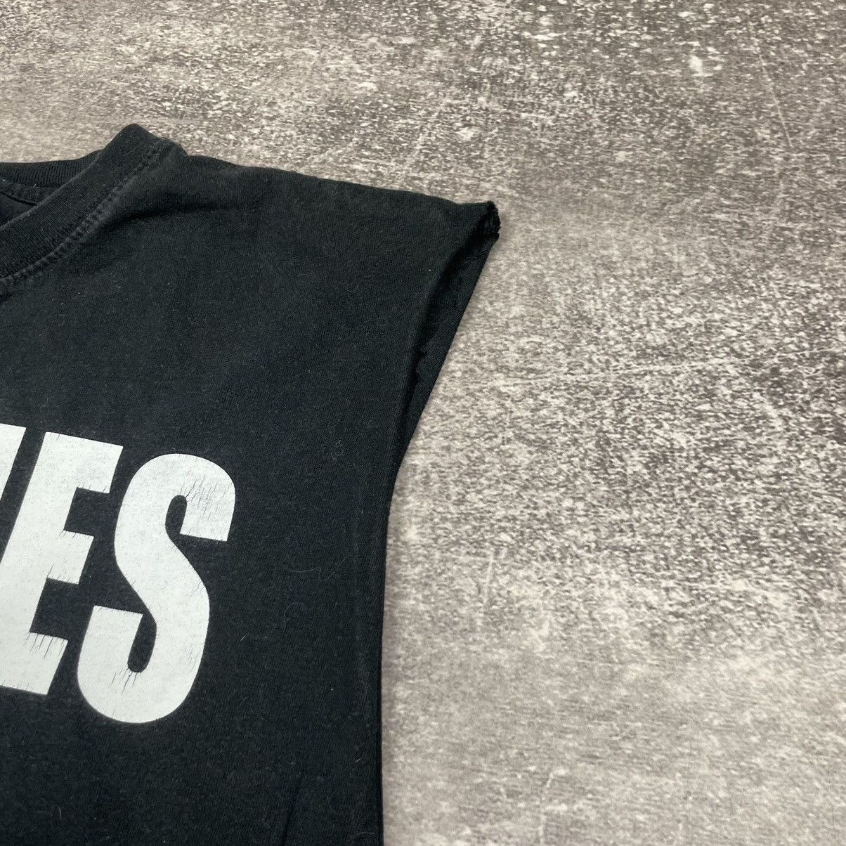 Band Tees VIntage Ramones Sleeveless Tee Size US L / EU 52-54 / 3 - 10 Thumbnail