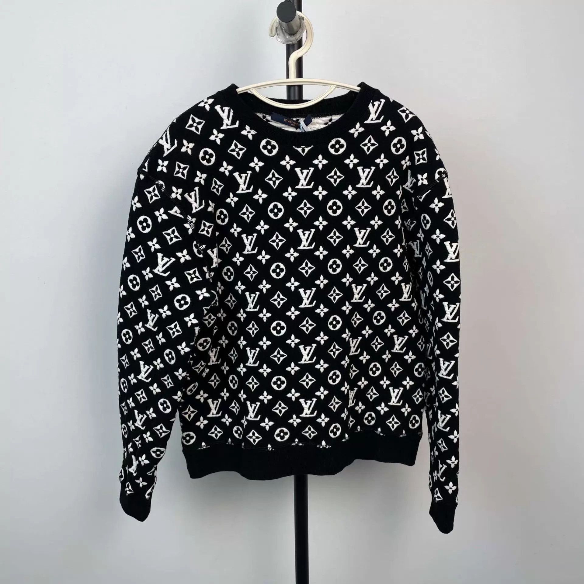 Louis Vuitton Black Patterned Long Sleeve Sweatshirt XS Size US XS / EU 42 / 0 - 1 Thumbnail