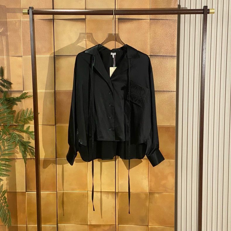 Loewe LOEWE Black embroidered logo silk shirt Size M / US 6-8 / IT 42-44 - 1 Thumbnail