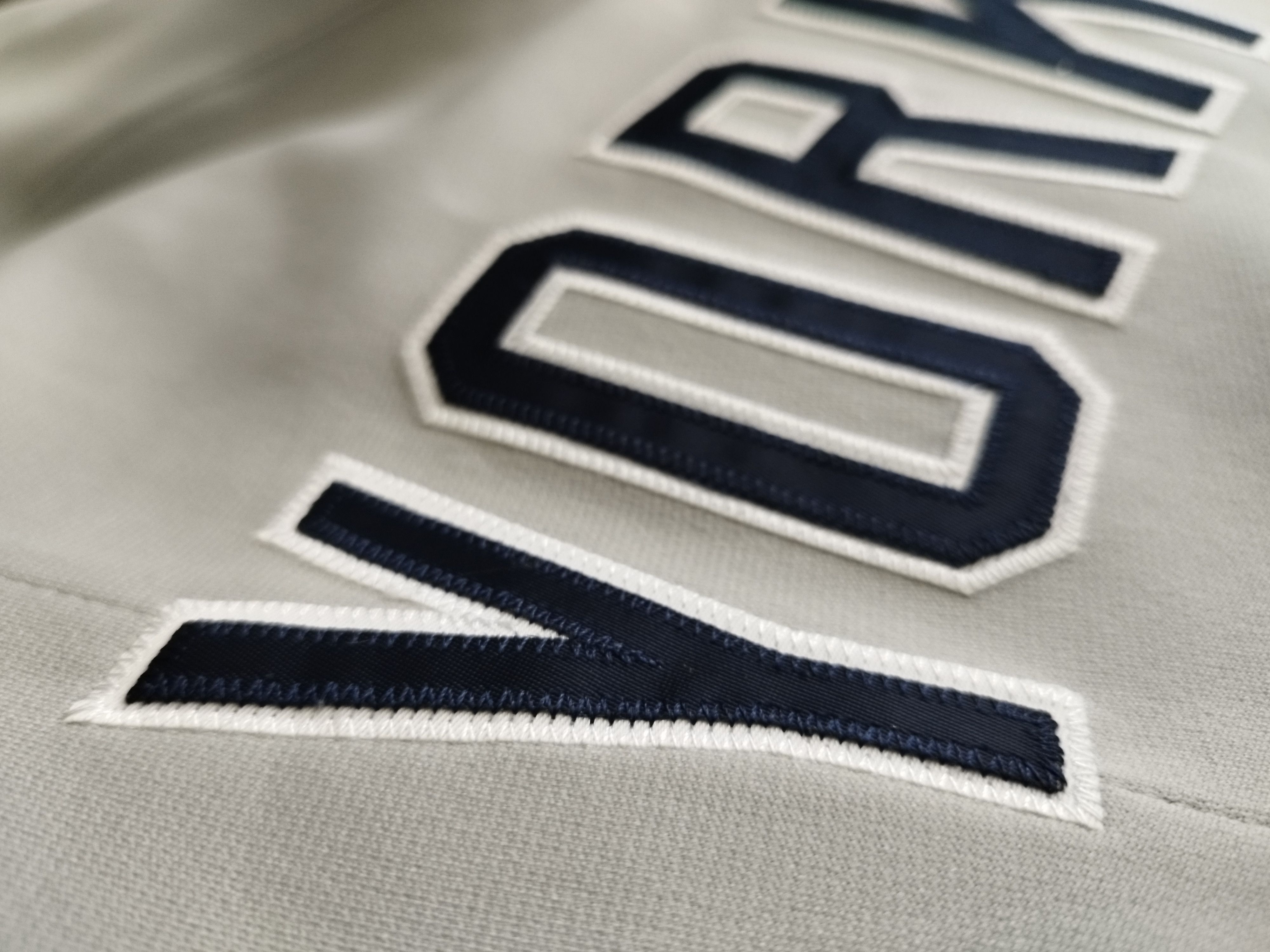 Mitchell & Ness Derek Jeter New York Yankees 2000 Authentic Throwback Jersey Size US S / EU 44-46 / 1 - 12 Thumbnail