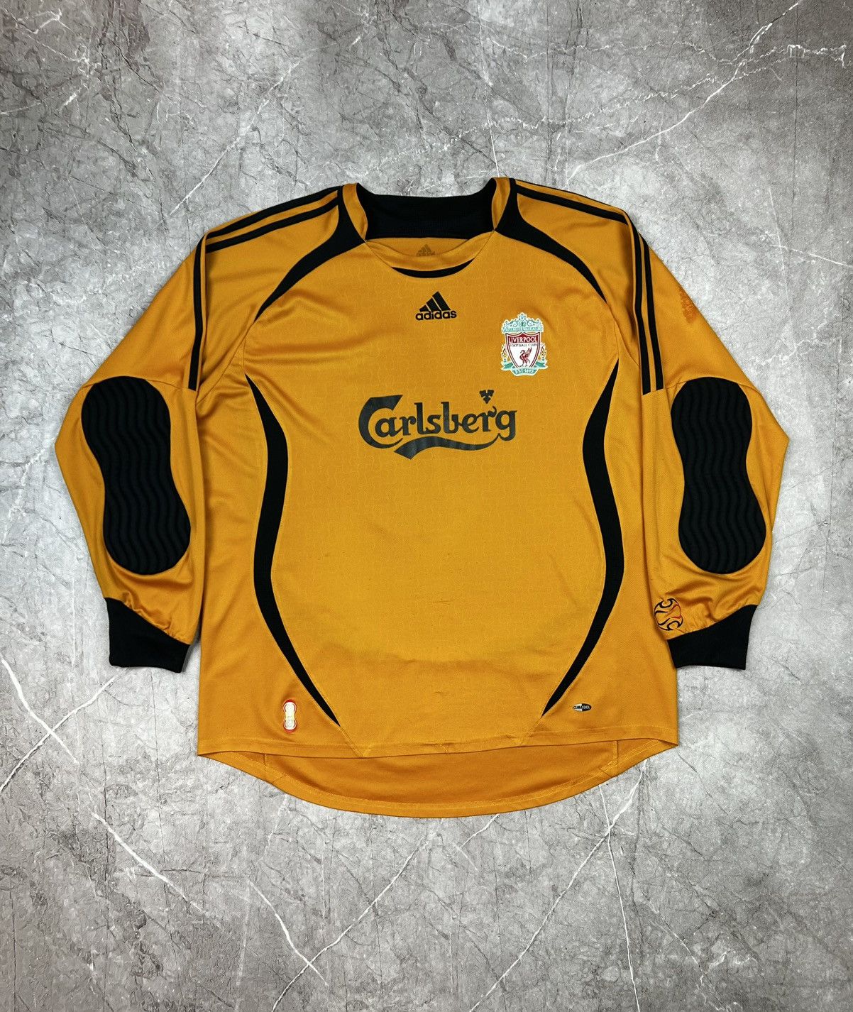 Adidas Liverpool Goalkeeper Moore 30 2006 Soccer 1 Adidas Jersey Size US XL / EU 56 / 4 - 1 Thumbnail