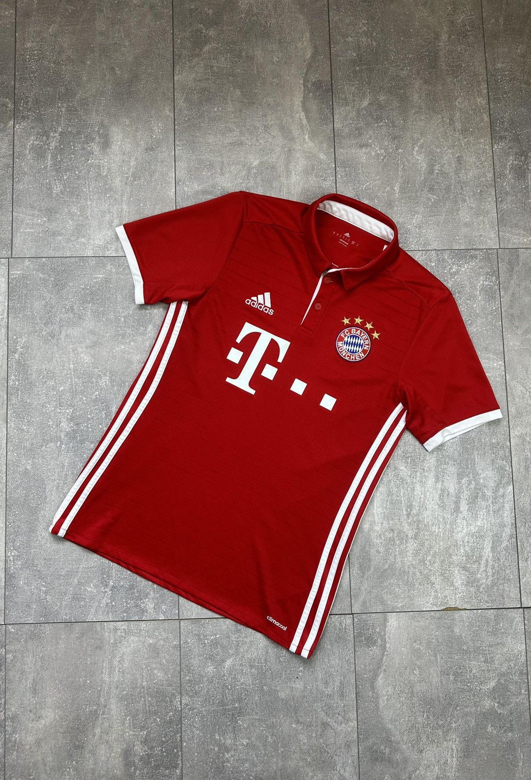 Vintage Adidas FC Bayern Home Soccer Jersey Size US S / EU 44-46 / 1 - 2 Thumbnail