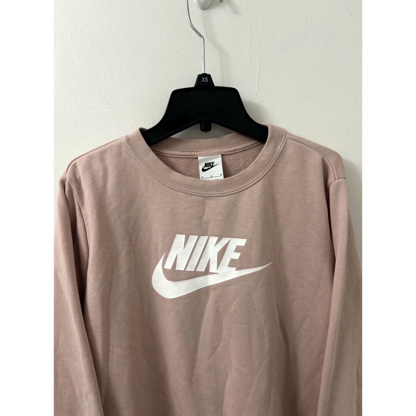 Nike Nike Sportswear Crewneck Pullover Womens M Pink Big Logo Fleece Size M / US 6-8 / IT 42-44 - 2 Thumbnail