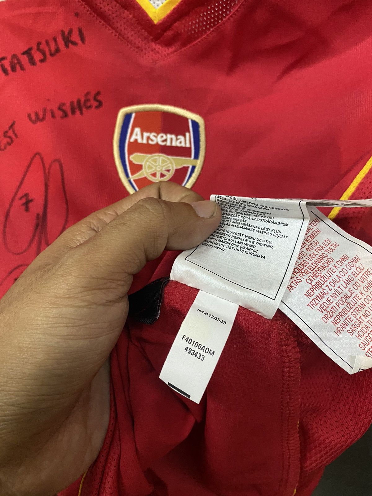 Nike VINTAGE Nike Arsenal Football Signed By Robert Pires Size US XS / EU 42 / 0 - 9 Thumbnail