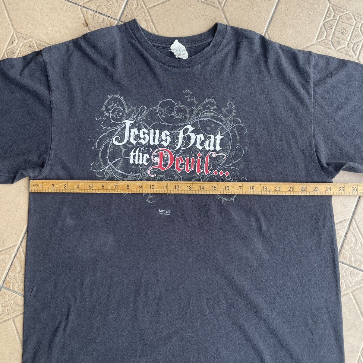 Vintage Kerusso 2009 Jesus Beat The Devil Tshirt Size US XXL / EU 58 / 5 - 12 Thumbnail