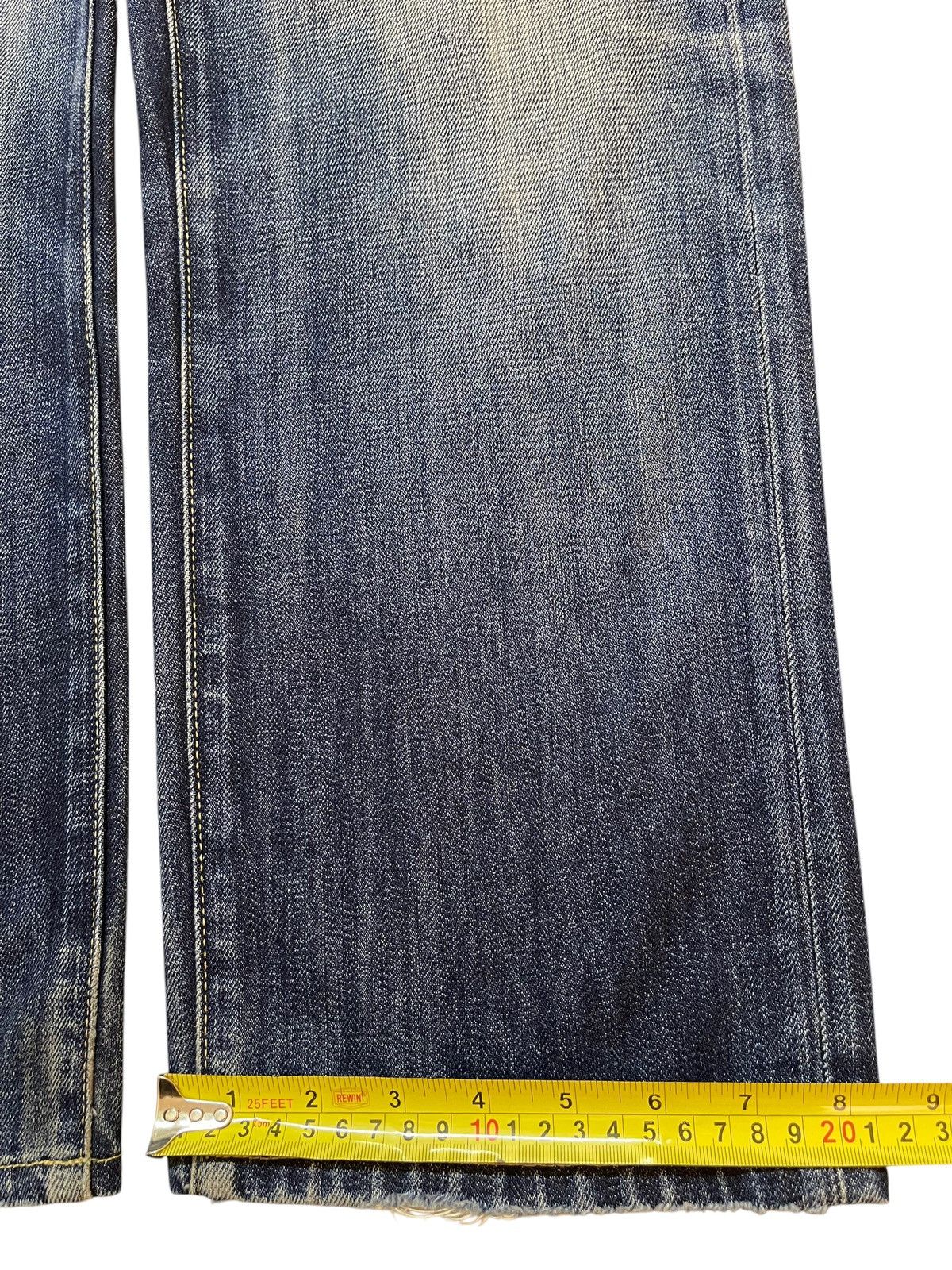 Uniqlo Vintage Japanese Uniqlo Faded Wash Style Loose Jeans Size US 34 / EU 50 - 16 Thumbnail