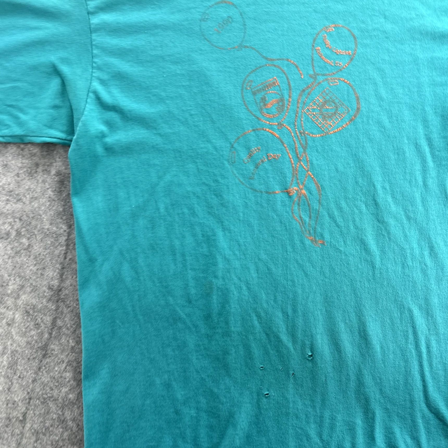 Hanes VINTAGE Hanes Fifty-Fifty Shirt Mens L Teal 1990s Balloons Graphic Print Crew Neck Short Sleeve 90s Mens Size US L / EU 52-54 / 3 - 4 Thumbnail