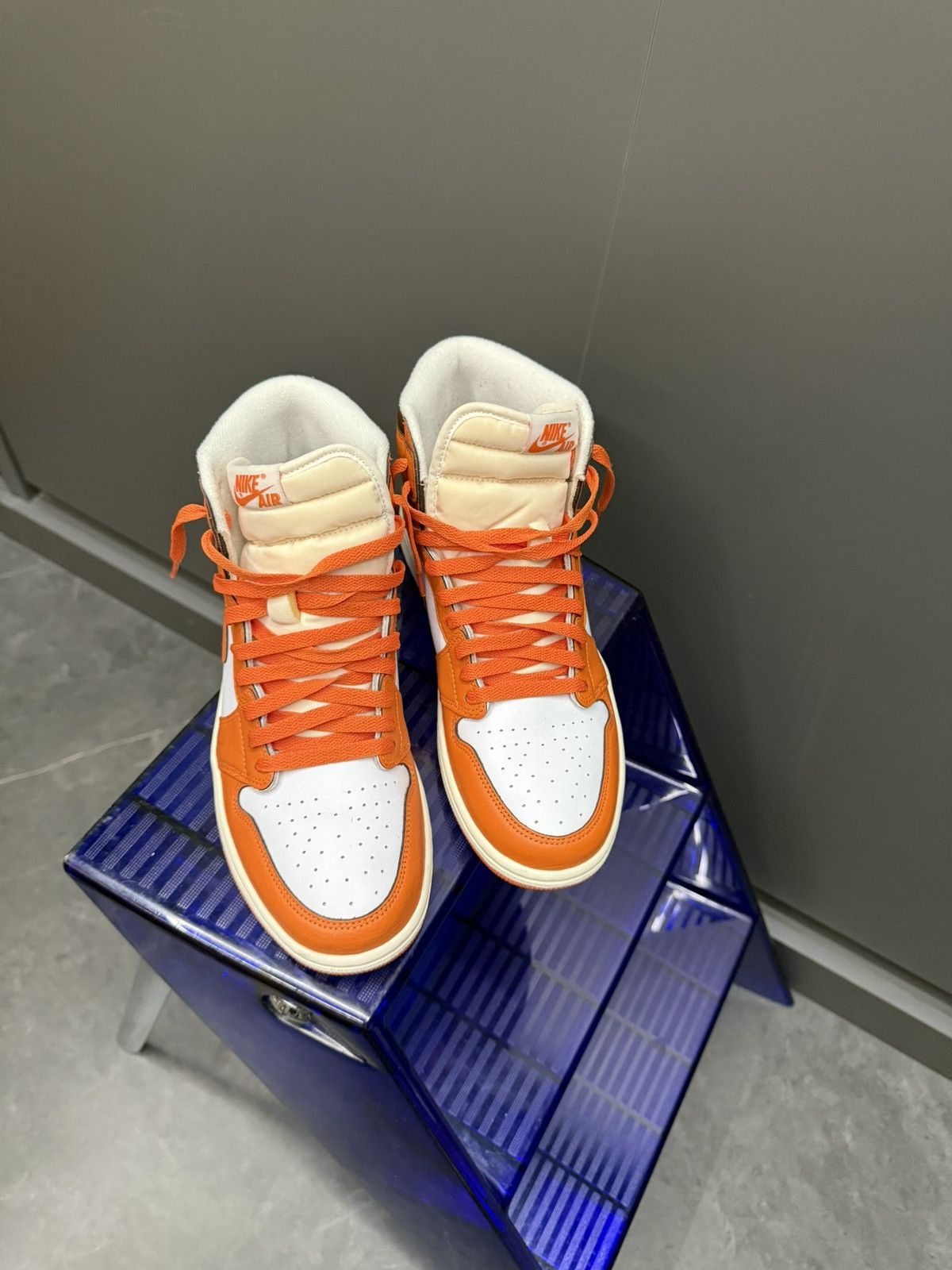 Jordan Brand Jordan 1 High Starfish Womens 11 Mens 9.5 DO9369-101 Size US 9.5 / EU 42-43 - 3 Thumbnail