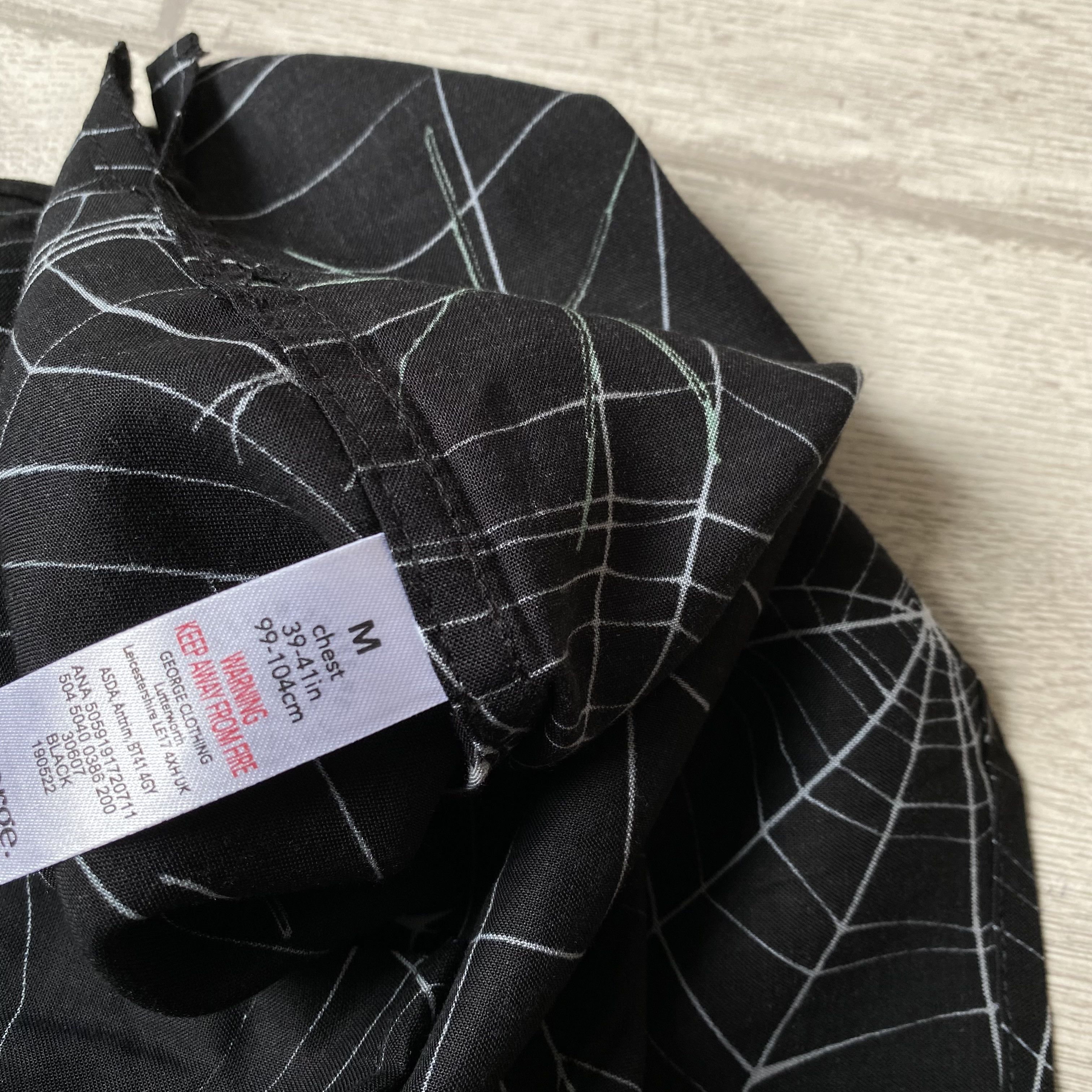 Japanese Brand 🕷️ Crazy Shirts Spider Web print shorts sleeve hawaiian Size US M / EU 48-50 / 2 - 6 Thumbnail
