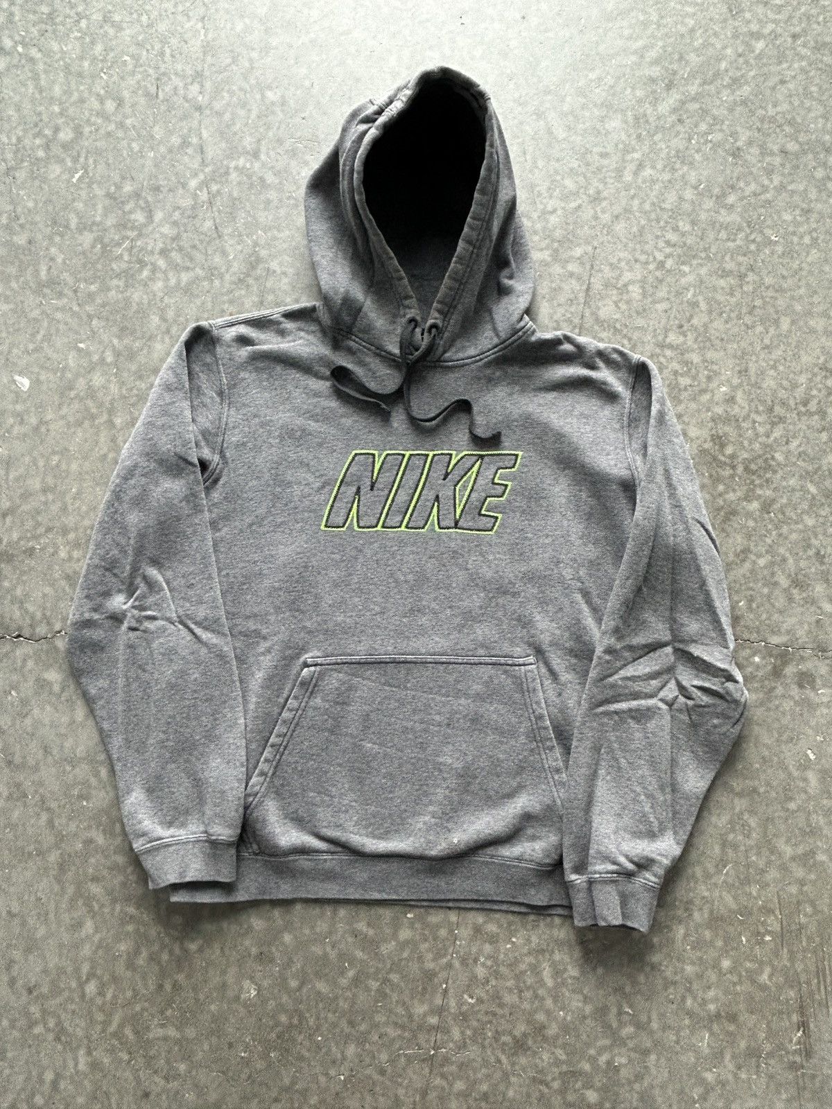 Nike Vintage Y2K Nike Hoodie Spellout Logo Size US M / EU 48-50 / 2 - 1 Thumbnail