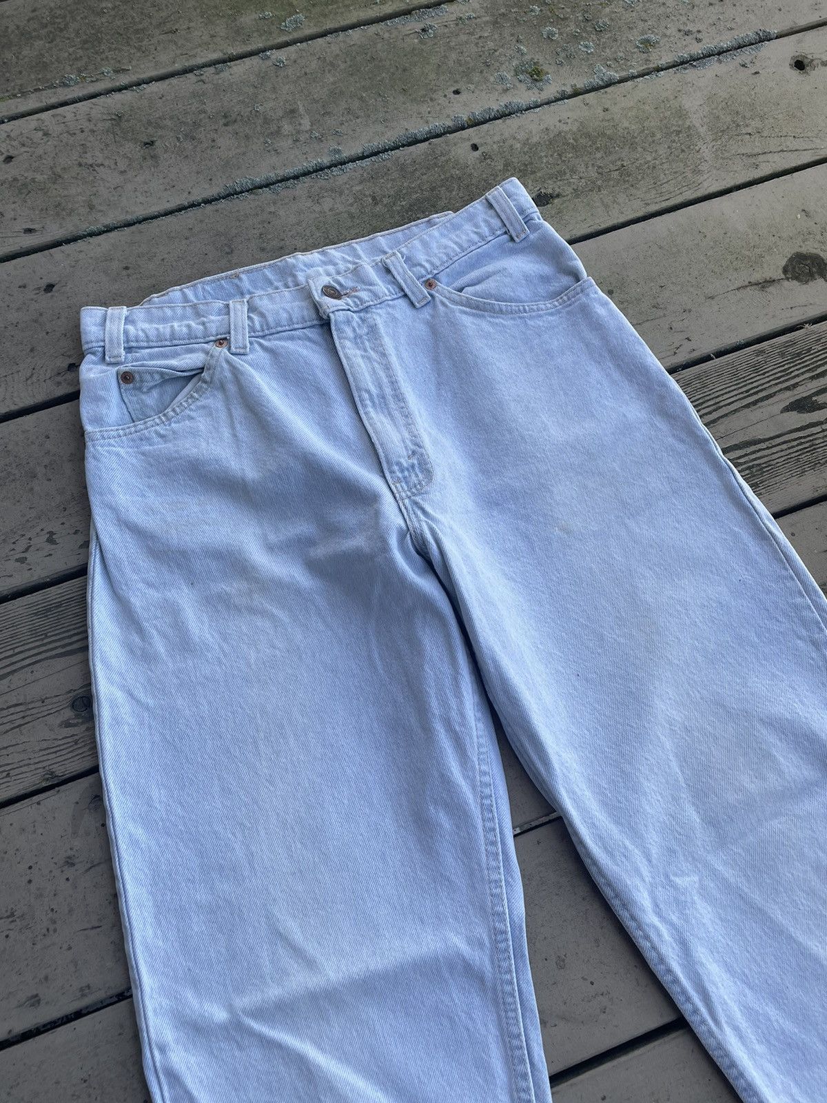 Levi's Vintage Clothing × Vintage Vintage Light Wash Orange Tab Levi’s 550 Size US 32 / EU 48 - 4 Thumbnail