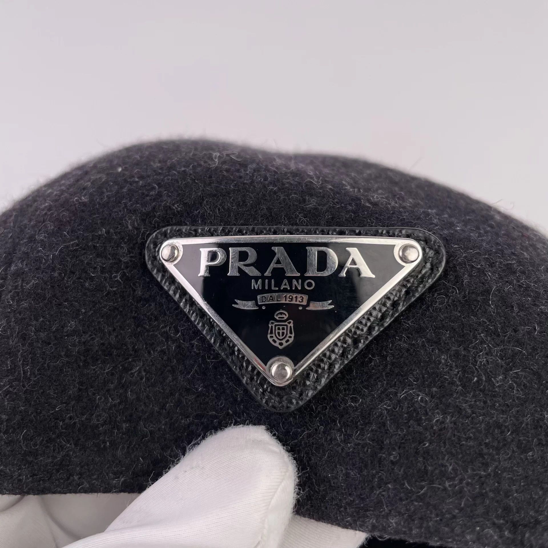 Prada PRADA Black Wool Cap Side 3 Steel Tags M Size ONE SIZE - 3 Thumbnail