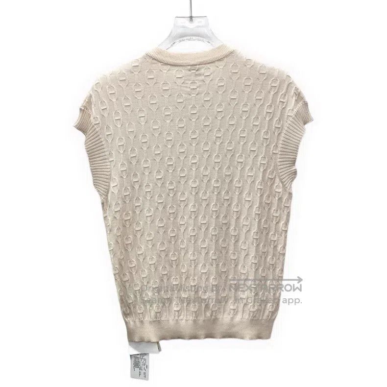 Hermes Hermes Beige Lock Closure Jacquard Mulberry Silk Sleeveles Size XS / US 0-2 / IT 36-38 - 2 Thumbnail