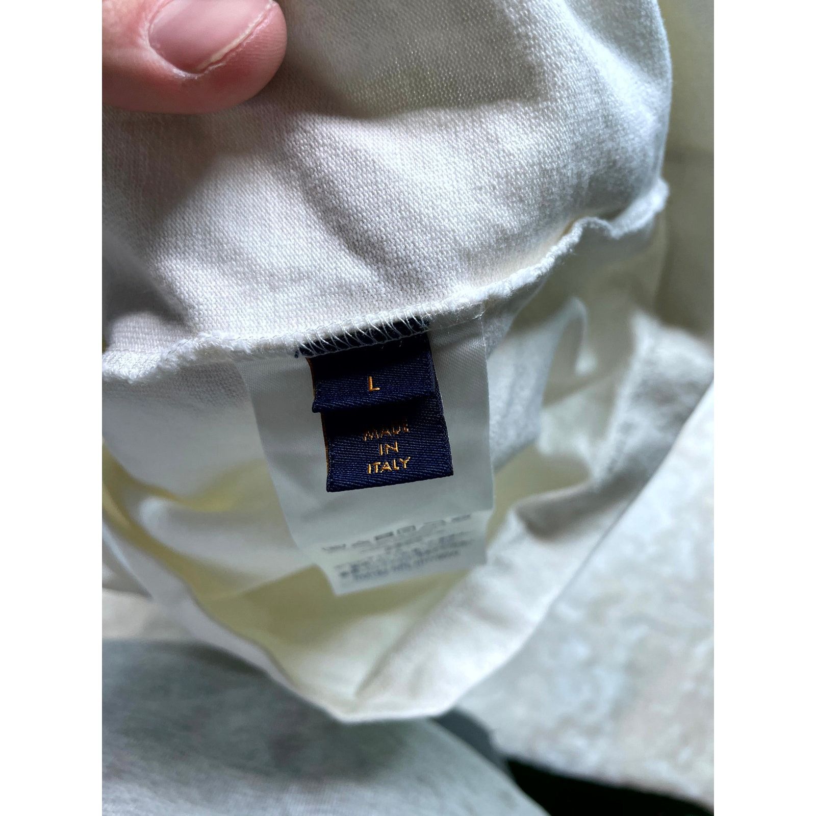 Louis Vuitton Louis Vuitton Smoke Logo White Tee Size US L / EU 52-54 / 3 - 4 Thumbnail