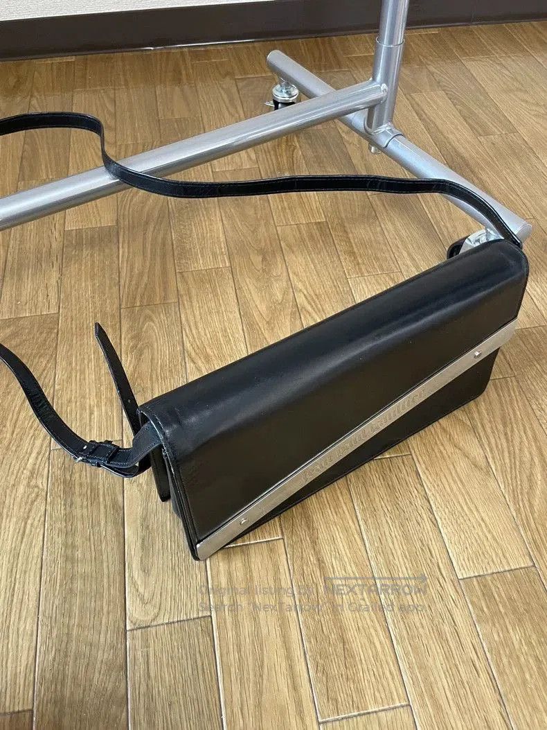 Jean Paul Gaultier Jean Paul GAULTIER Metal Trim Crossbody Bag. Size ONE SIZE - 6 Thumbnail