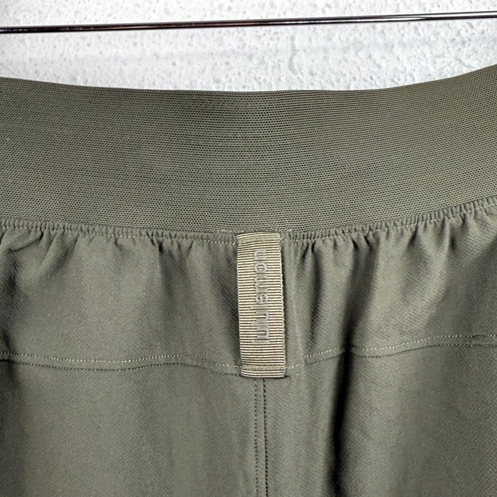 Lululemon VINTAGE Lululemon Dance Studio Jogger Pants Women 6 Green Pants Suede? Size 28" / US 6 / IT 42 - 5 Thumbnail