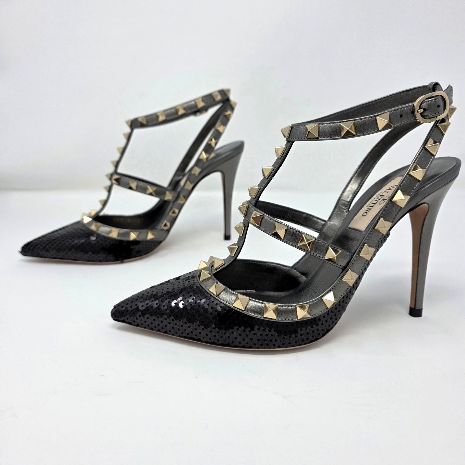 Valentino Valentino Rockstud Sequin Caged Pumps IT 37 Black Size US 7 / IT 37 - 8 Thumbnail
