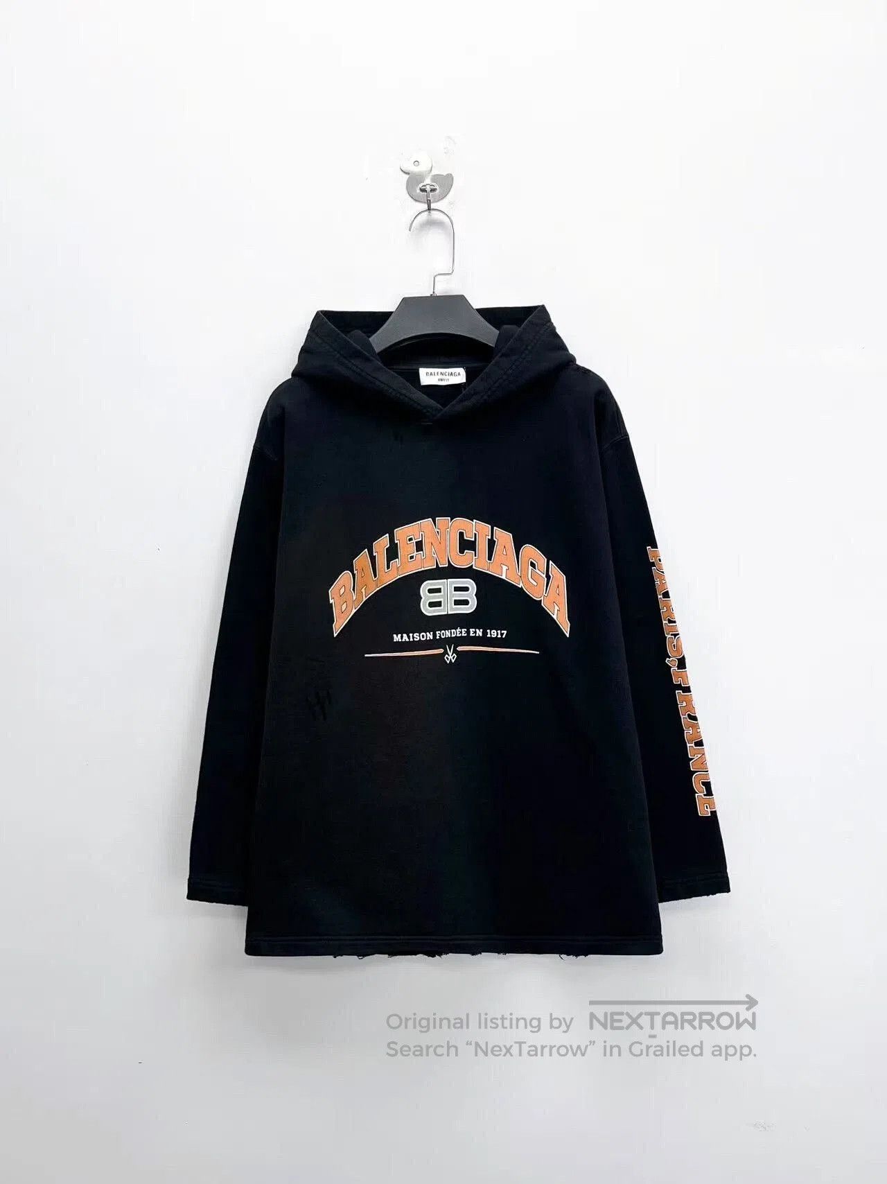 Balenciaga balenciaga black distressed logo hoodie. Size US XS / EU 42 / 0 - 1 Thumbnail