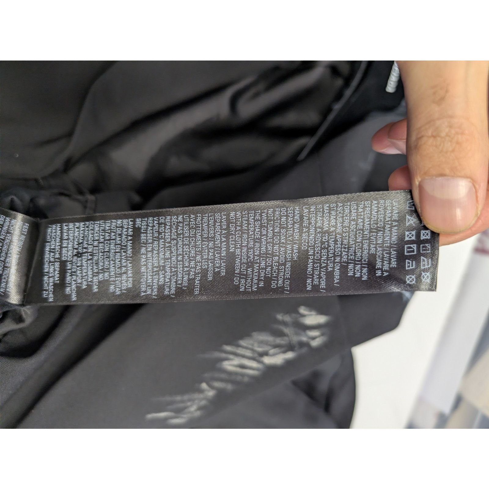 Balenciaga o1rshd1 Fluid Wool Barathea Skater Tailored Jacket in Black Size US S / EU 44-46 / 1 - 15 Thumbnail