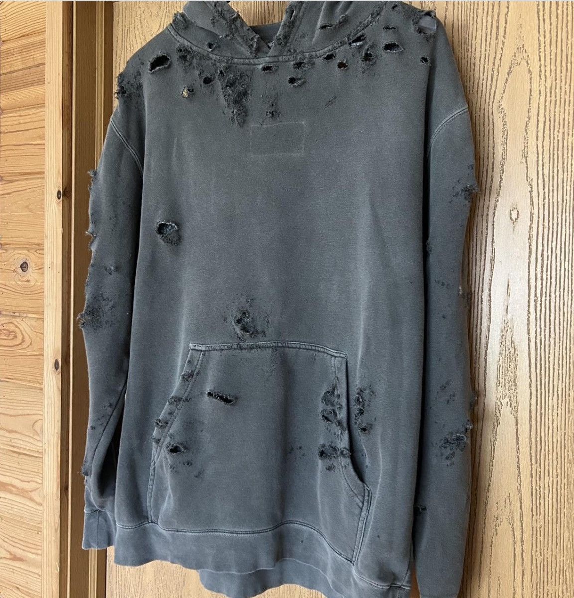 Vintage Sun-faded and Destroyed Hoodie Size US L / EU 52-54 / 3 - 1 Thumbnail
