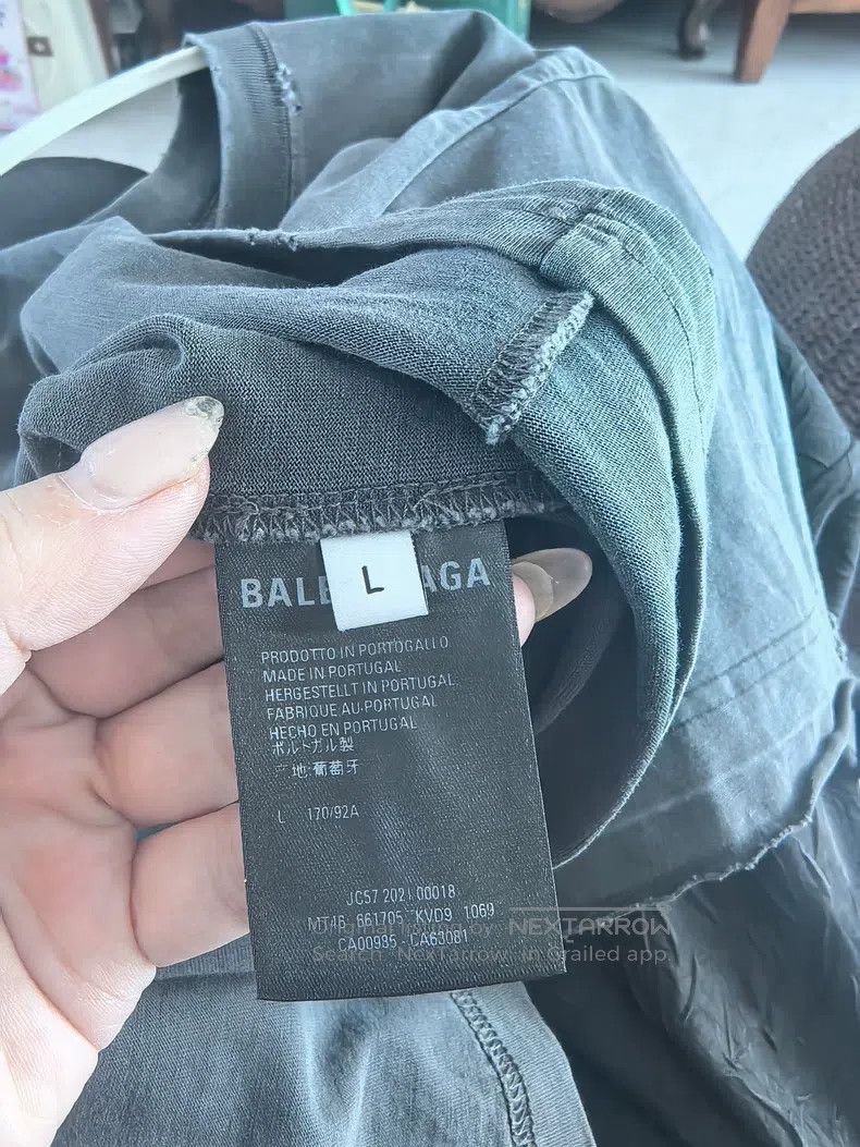 Balenciaga Balenciaga T-Shirt Size US L / EU 52-54 / 3 - 7 Thumbnail
