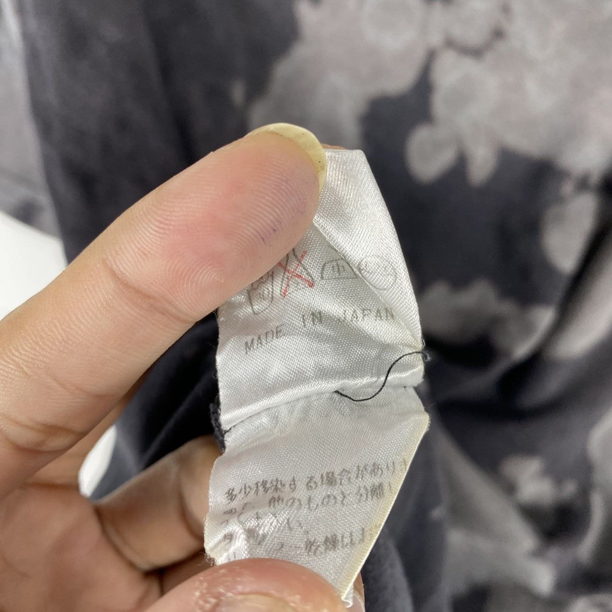 Undercover UNDERCOVER JUN TAKAHASHI 97-98 Autumn Winter Bleached Tee Size US L / EU 52-54 / 3 - 10 Thumbnail