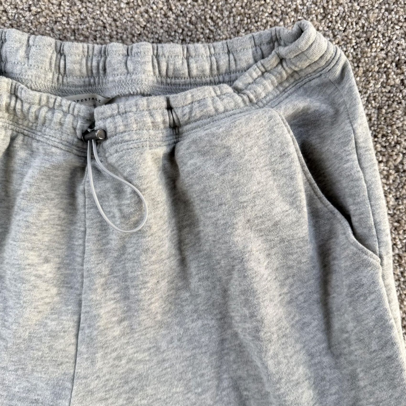 Vintage Aéropostale Sweatpants Womens Large Gray Fleece Side Cargo Joggers Elastic Waist Size 36" / US 14 / IT 50 - 2 Thumbnail