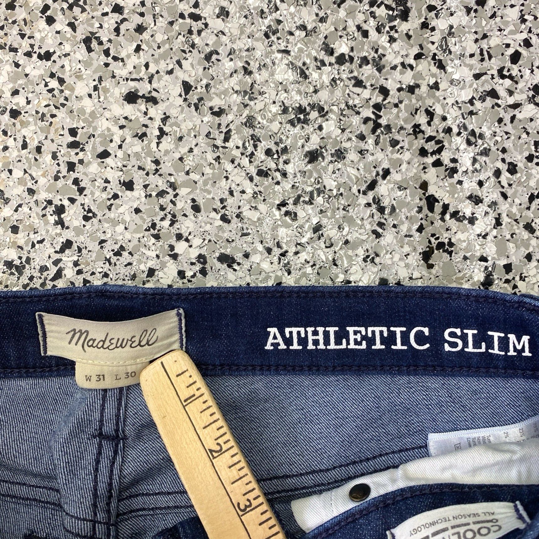 Madewell Madewell Athletic Slim Jeans Mens 31x30 Blue Medium Wash Straight Denim Pants Jeans 5-Pocket Design Copper Logo Pockets Regular Rise Mid Size US 31 - 3 Thumbnail