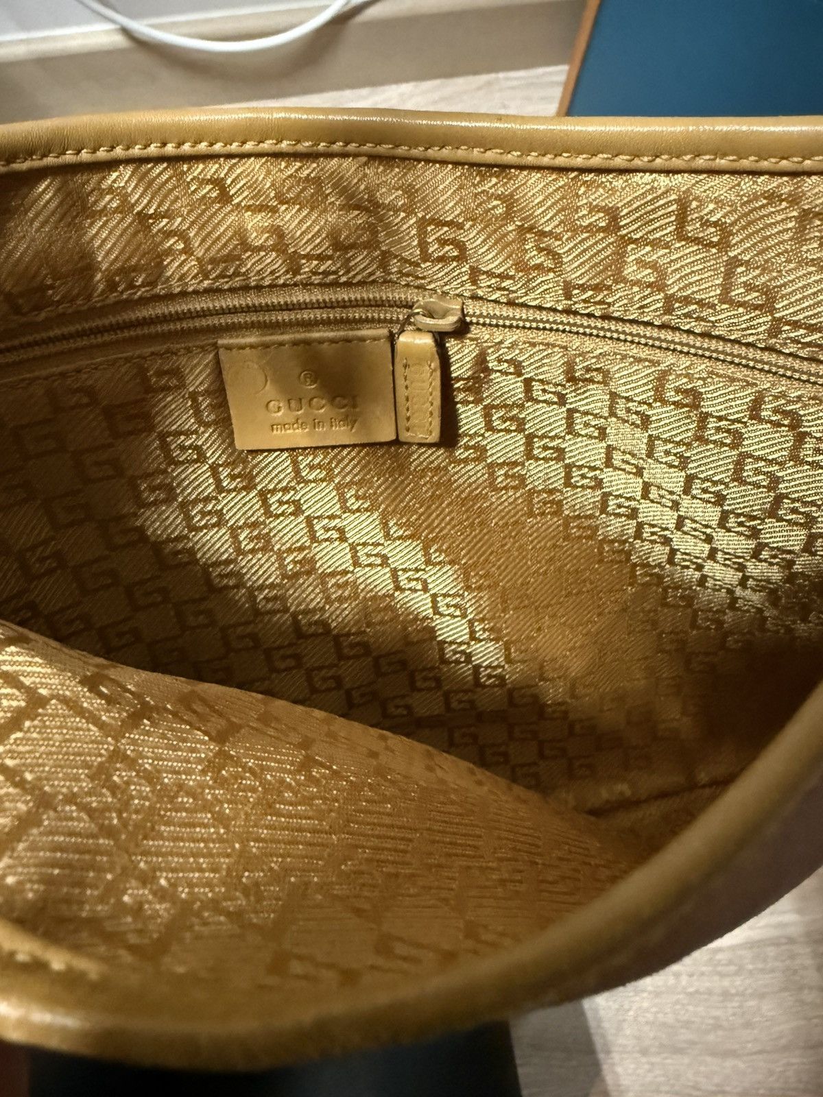 Gucci Gucci Jackie Vintage Handbag in Pink Suede with Bamboo Handl Size ONE SIZE - 12 Thumbnail