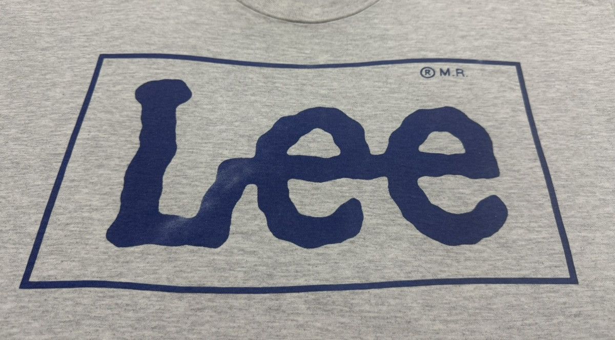 Lee Vintage 90’s Lee Spell Out Big Logo Size US XL / EU 56 / 4 - 5 Thumbnail