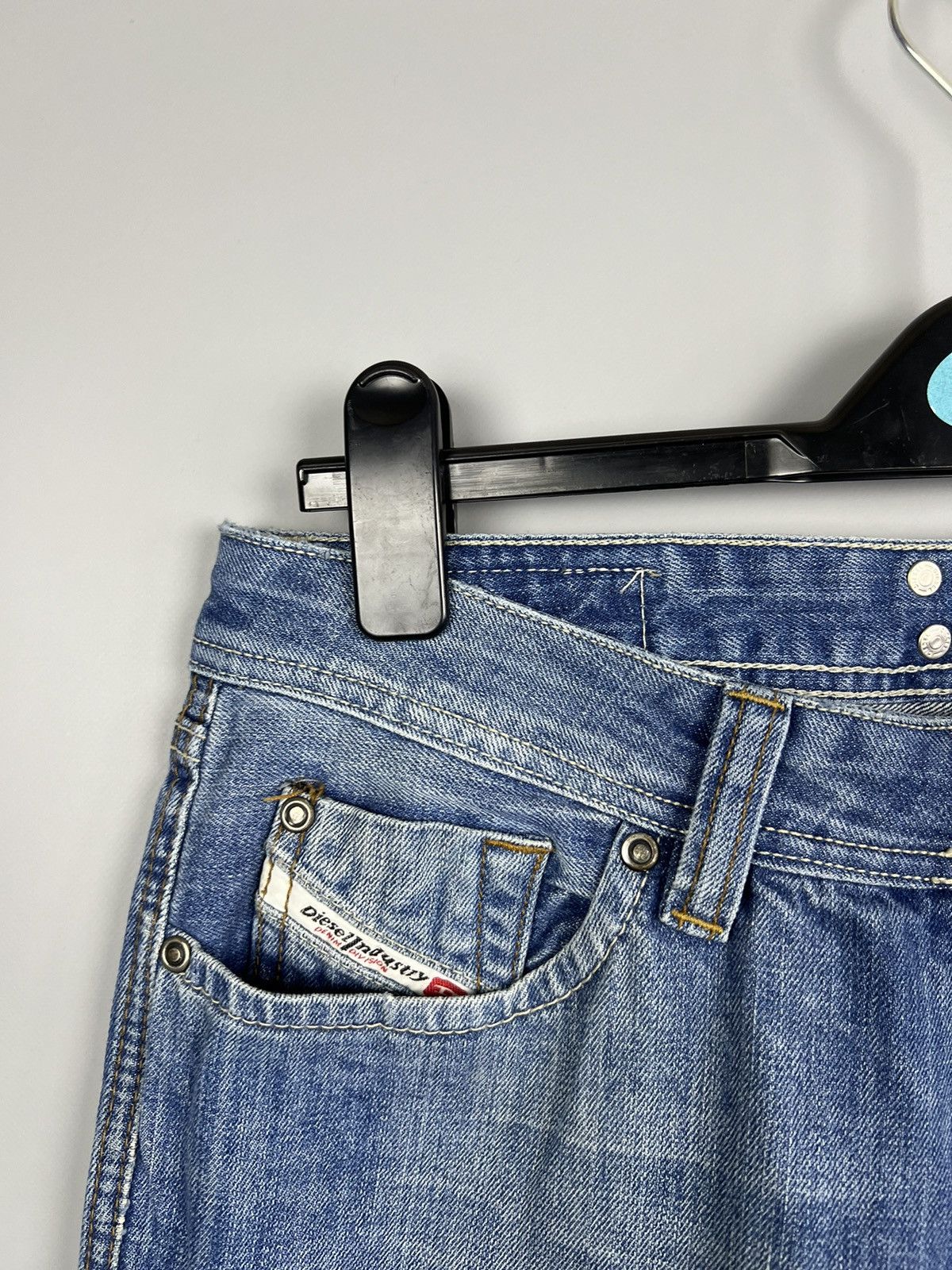 Diesel W32 Diesel Industry Denim Division Vintage Jeans Distressed Size US 32 / EU 48 - 8 Thumbnail