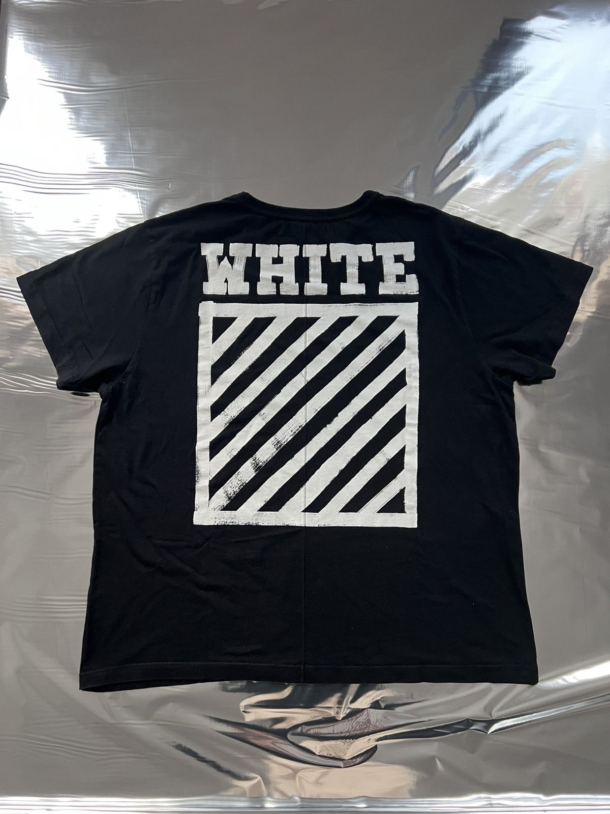 Off-White Off-White T-shirt from 2013 Size US XXL / EU 58 / 5 - 2 Thumbnail