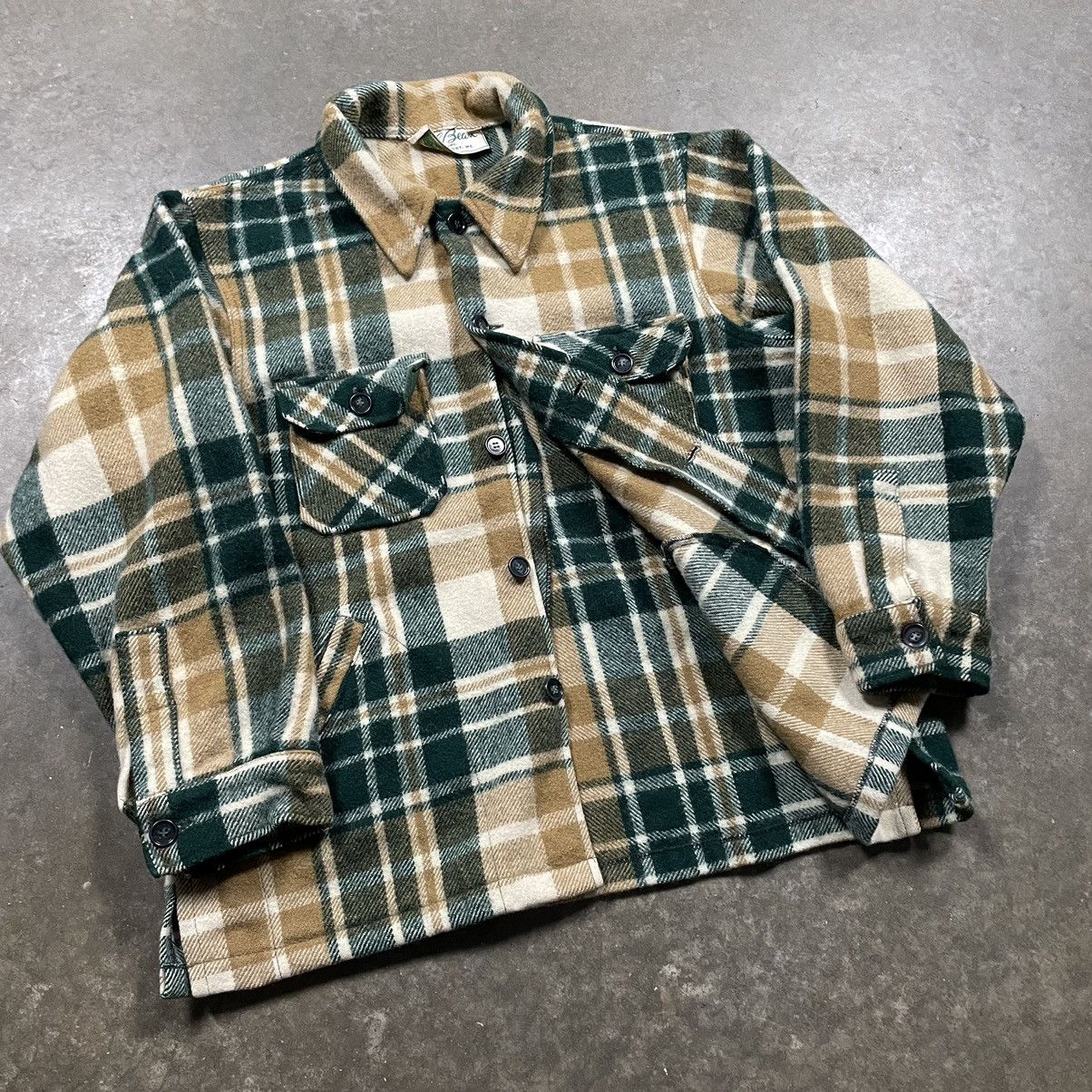 L.L. Bean × Vintage Vintage L.L. Bean Buffalo Plaid Wool Mackinaw Shirt Jacket Size US XL / EU 56 / 4 - 2 Thumbnail
