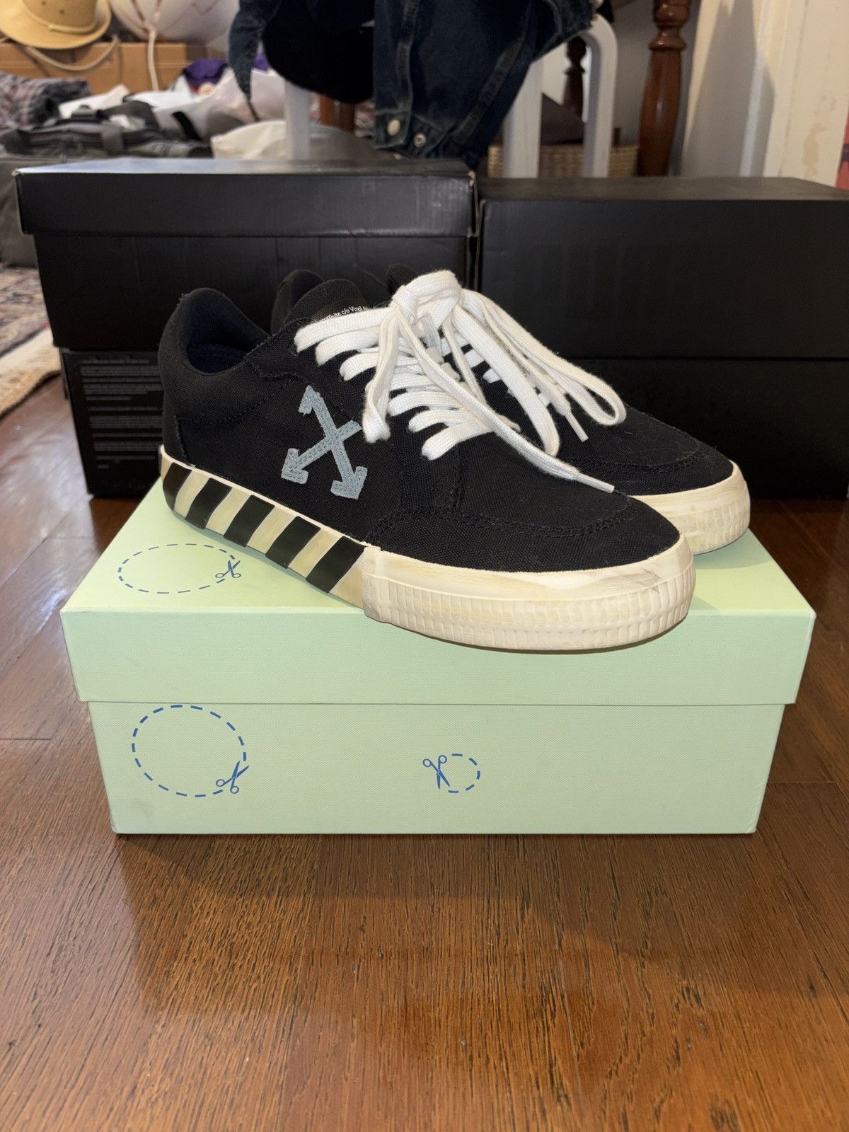 Off-White OFF-WHITE 'Canvas Low Vulcanized Sneakers' Size US 10 / IT 40 - 1 Thumbnail