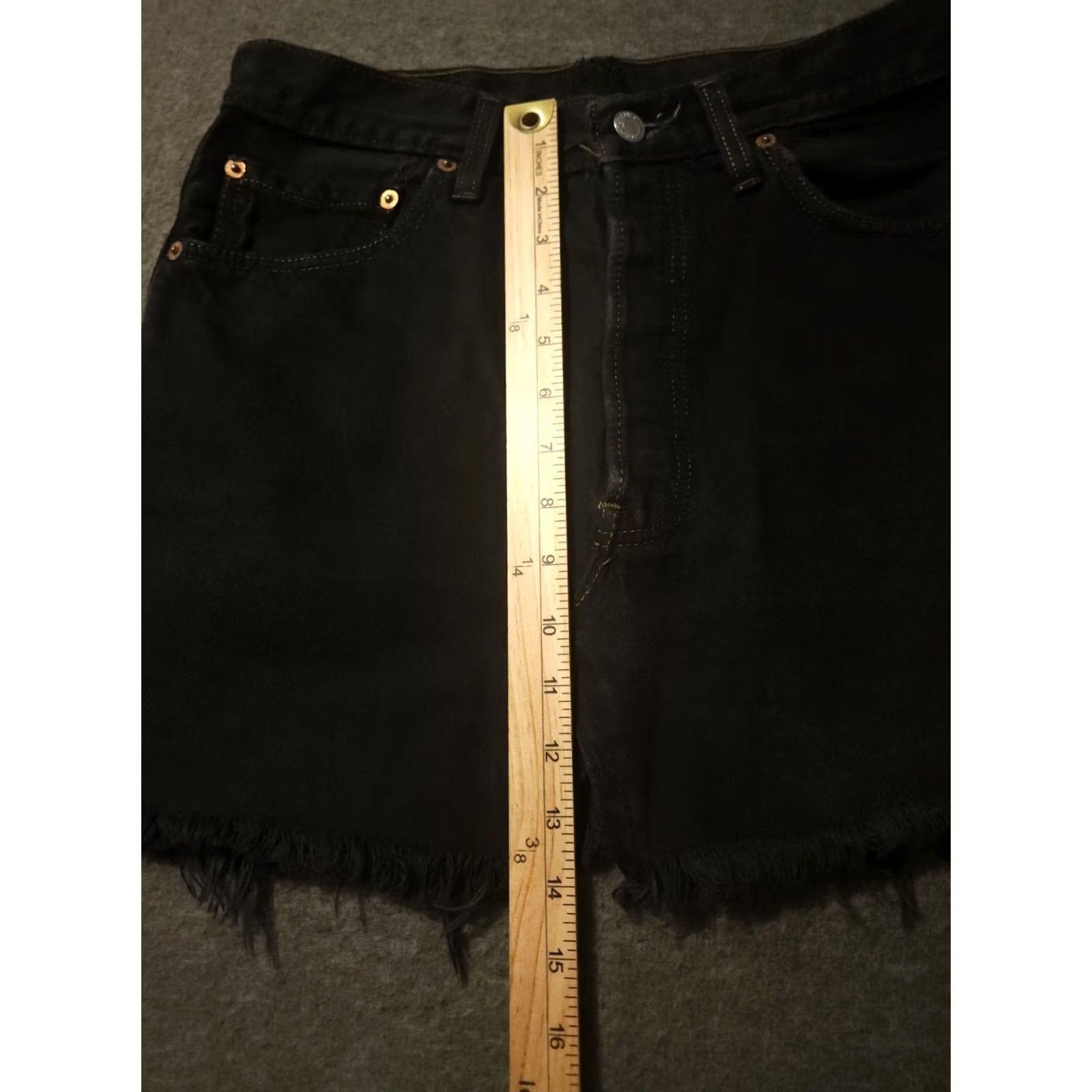 Levi's VINTAGE Levi's Skirt Womens 4 Denim High Rise Black Button Fly Pockets 501 UK 90s Bohemian Short Mini Mens? Size 27" / US 4 / IT 40 - 3 Thumbnail