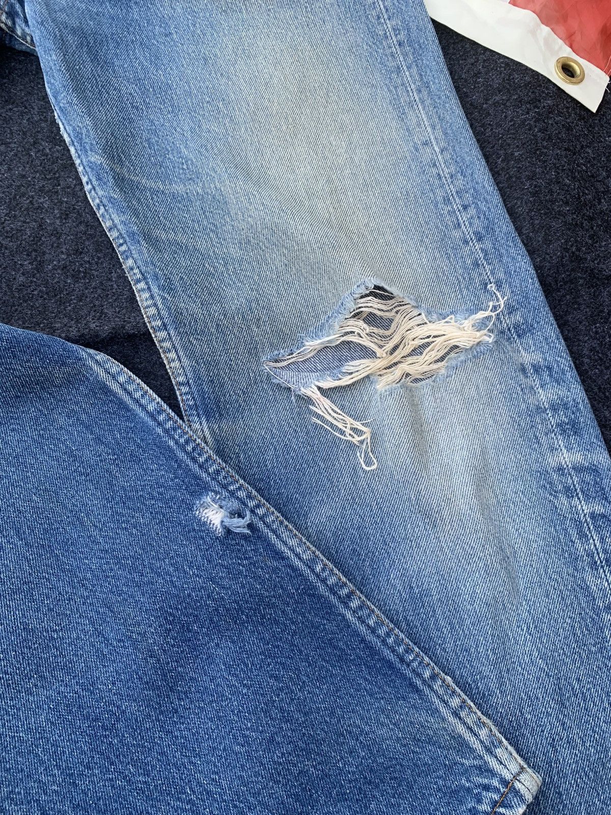 Levi's Late 80s Levi's 501 distressed made in USA 🇺🇸. Size US 30 / EU 46 - 8 Thumbnail