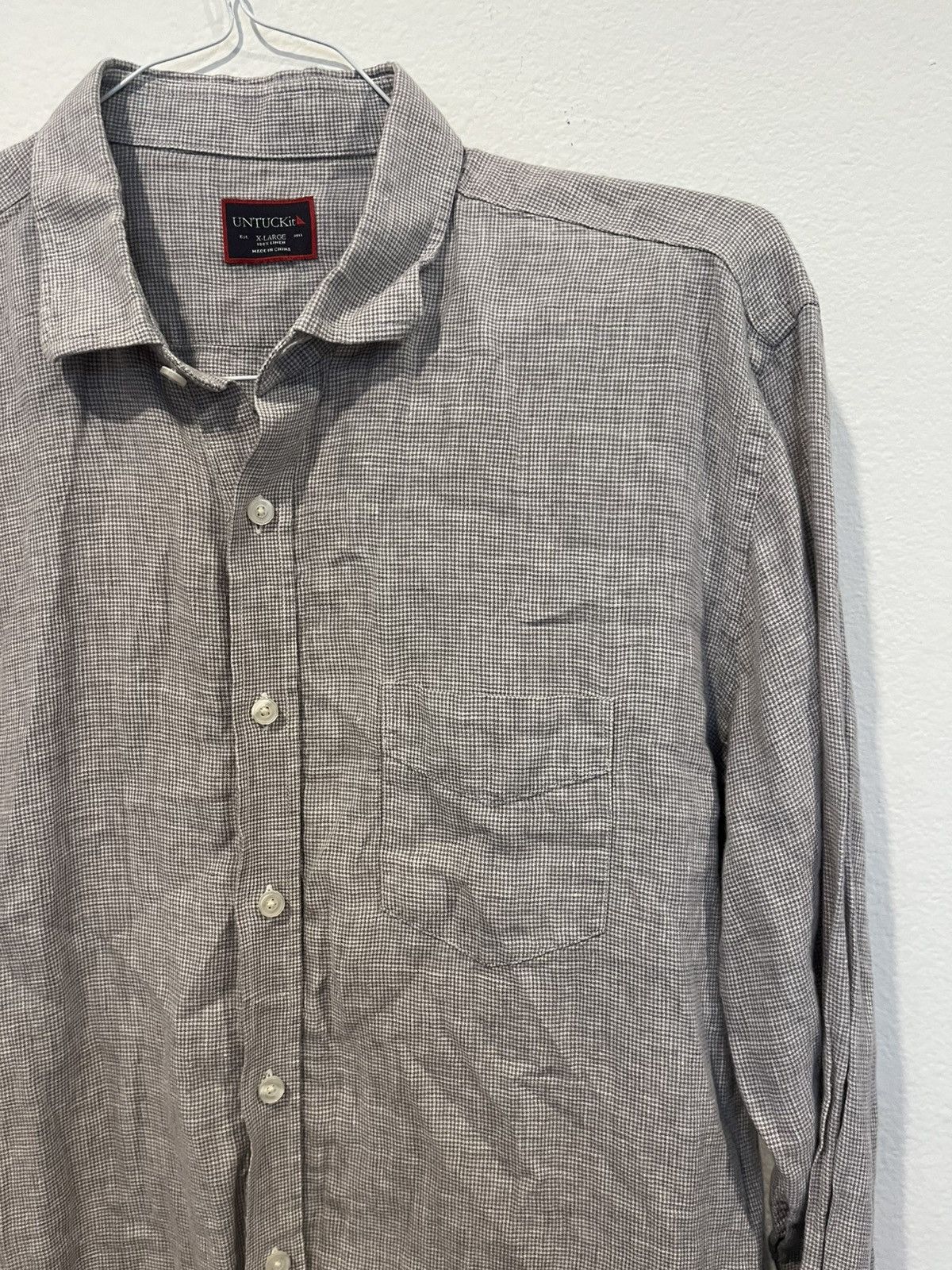 UNTUCKit UNTUCKit Shirt Men’s XL X-Large Grey White Button Up Size US XL / EU 56 / 4 - 3 Thumbnail