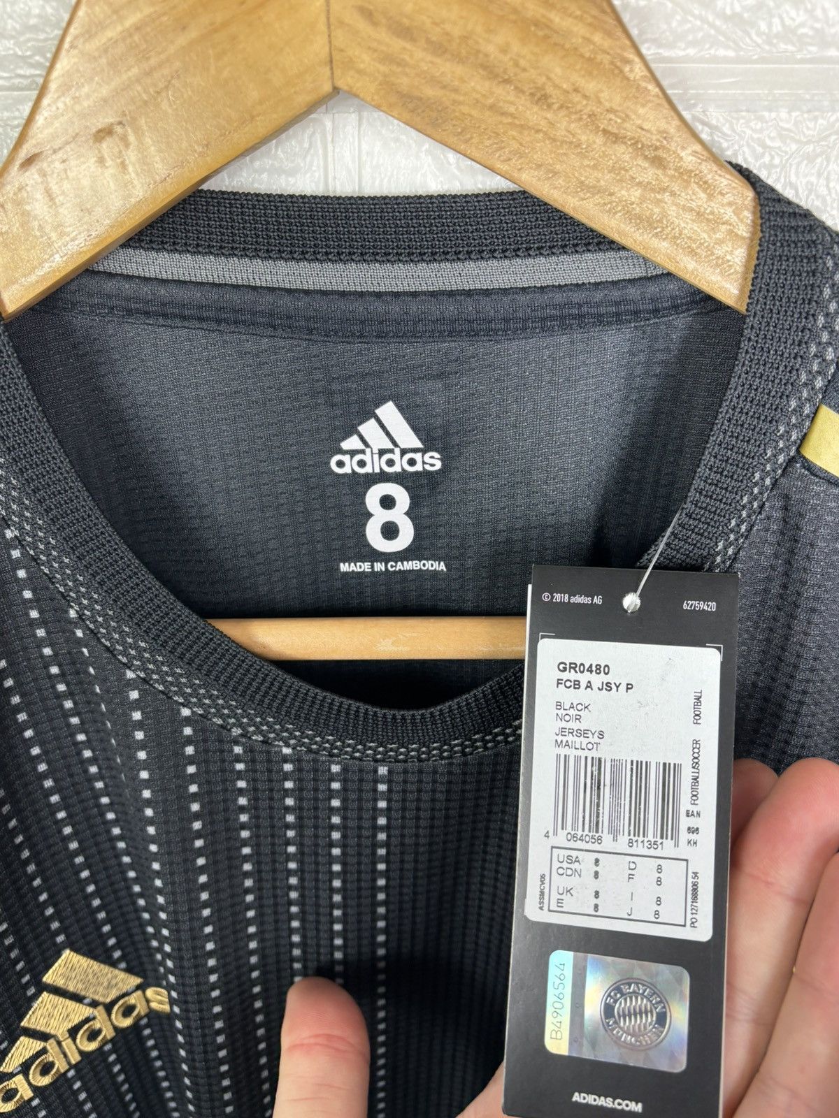 Adidas Bayern Munich 2021-2022 Away Player Issue Soccer Size 8 Size US L / EU 52-54 / 3 - 4 Thumbnail