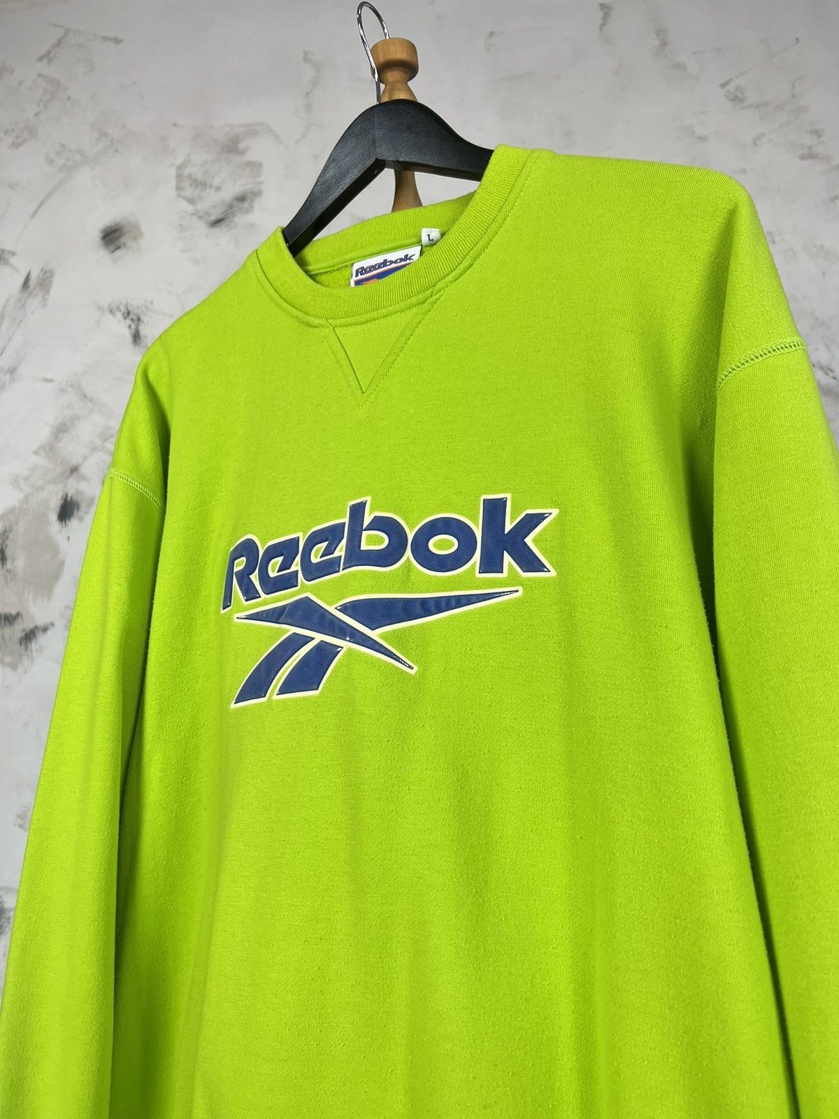 Reebok Vintage Reebok Sweatshirt Size L Size US L / EU 52-54 / 3 - 2 Thumbnail