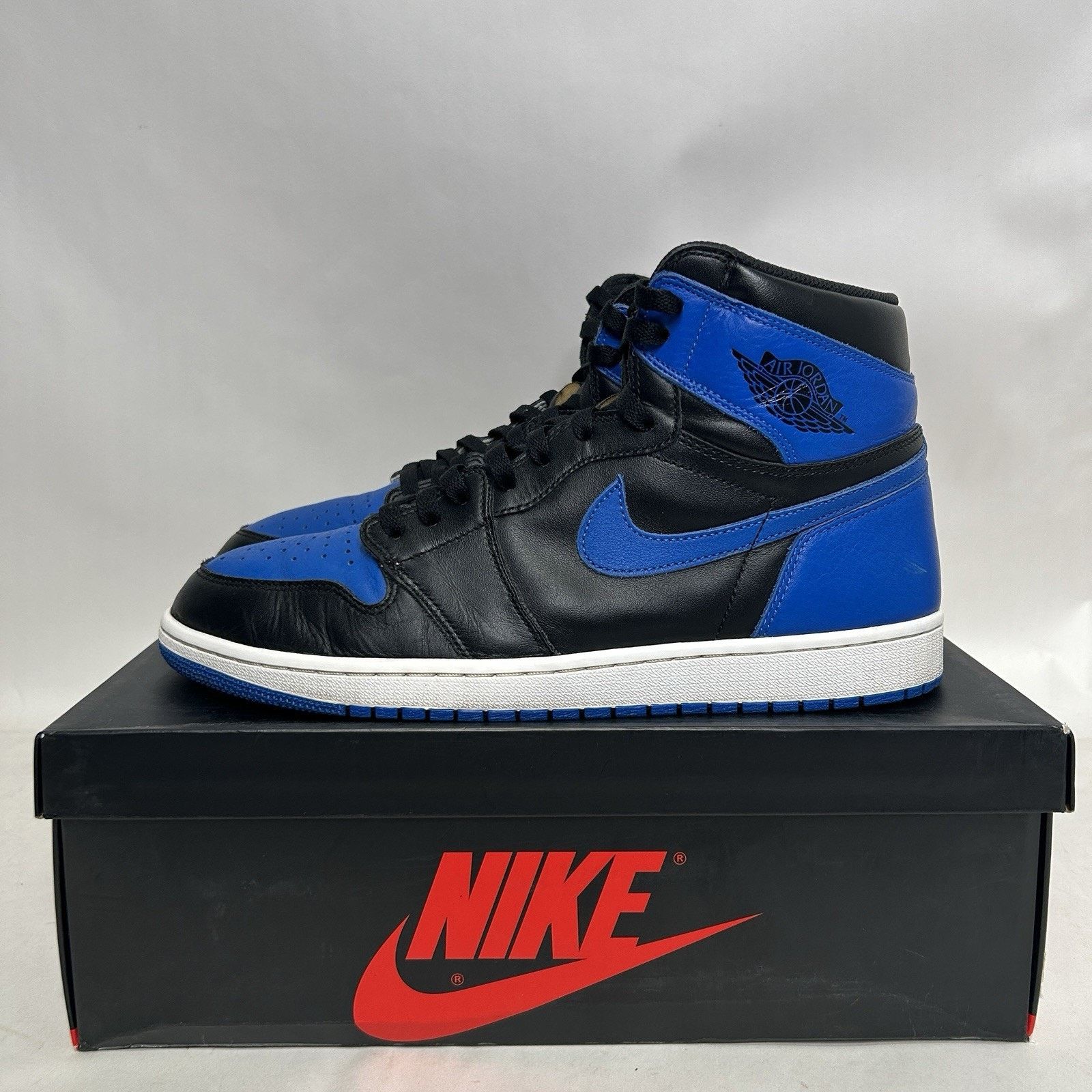 Jordan Brand Nike Air Jordan 1 High OG “Royal Blue” 2017 Size US 13 / EU 46 - 6 Thumbnail